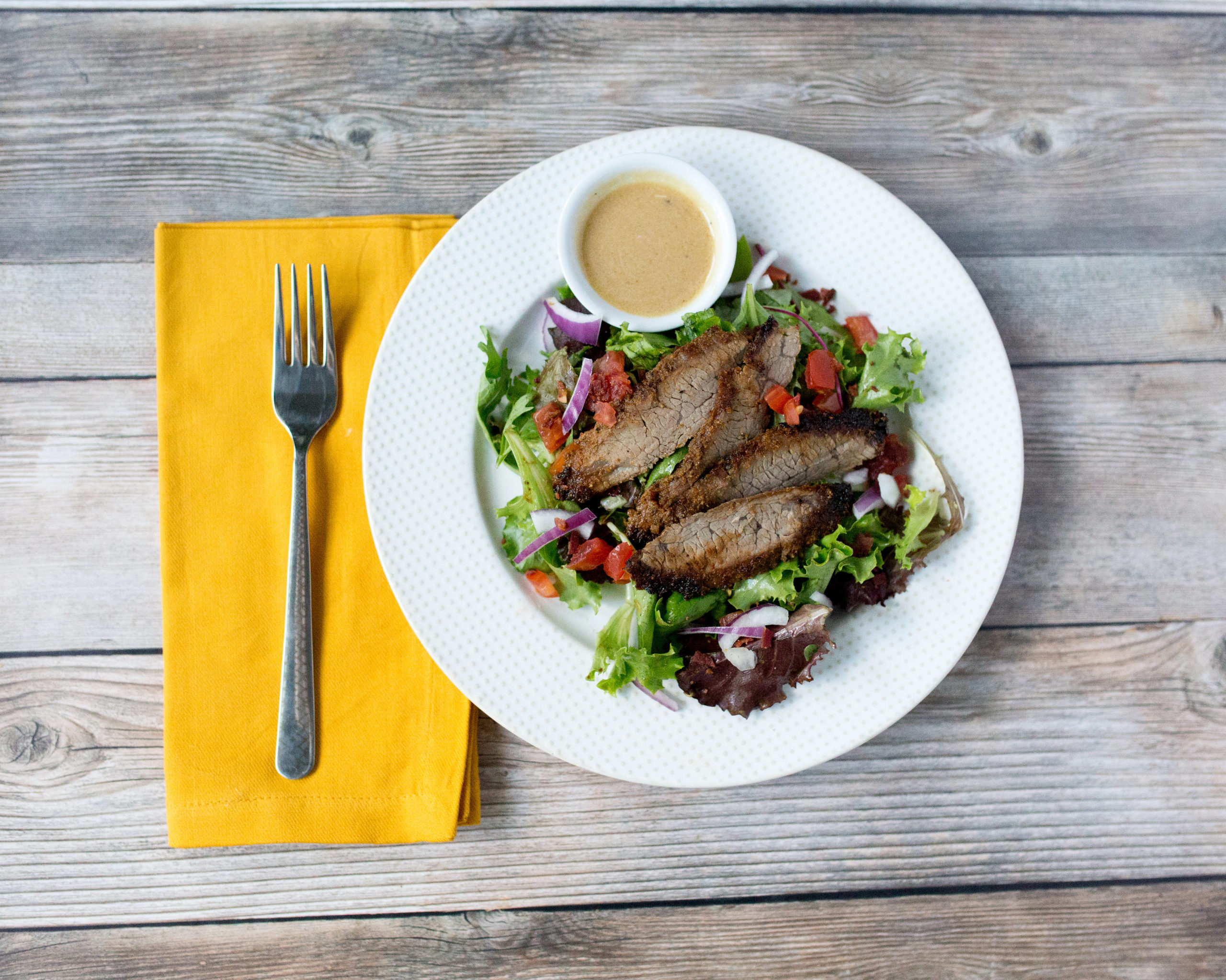 Blackened Skirt Steak BLT Salad Recipe – Renew by AdvoCare